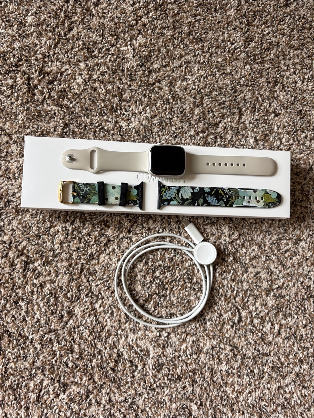 Apple Watch Series 7 Starlight Aluminum Case with Starlight Sport Band